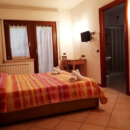 Guest house Rufino A Pochi Chilometri Dal Centro Di Perugia E Da Assisi Collestrada