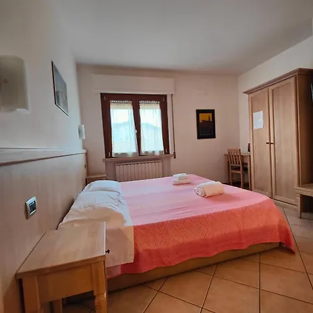 Rufino A Pochi Chilometri Dal Centro Di Perugia E Da Assisi Collestrada