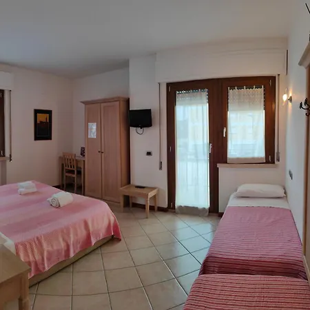 Gasthuis Rufino A Pochi Chilometri Dal Centro Di Perugia E Da Assisi Collestrada