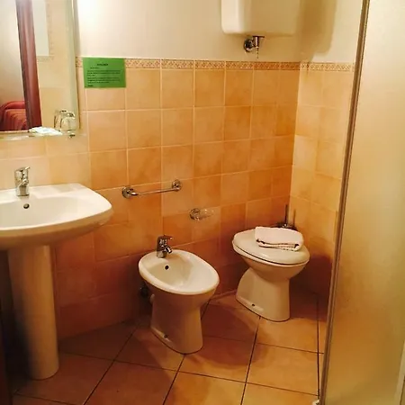 Rufino A Pochi Chilometri Dal Centro Di Perugia E Da Assisi Pensión Collestrada