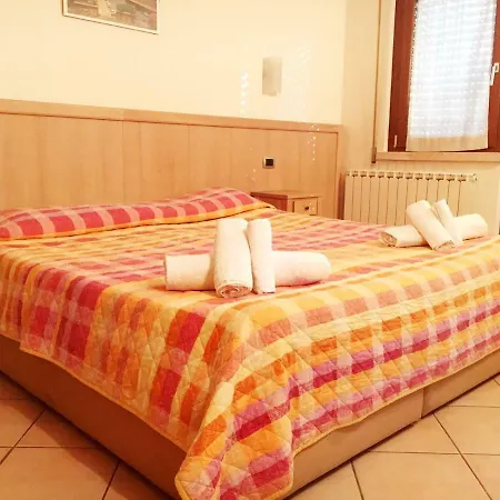 Rufino A Pochi Chilometri Dal Centro Di Perugia E Da Assisi Collestrada