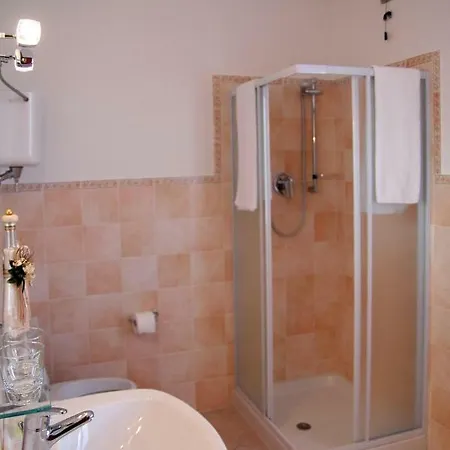 Rufino A Pochi Chilometri Dal Centro Di Perugia E Da Assisi Pensión 3*