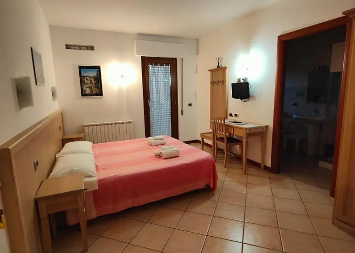 Rufino A Pochi Chilometri Dal Centro Di Perugia E Da Assisi 3* Collestrada