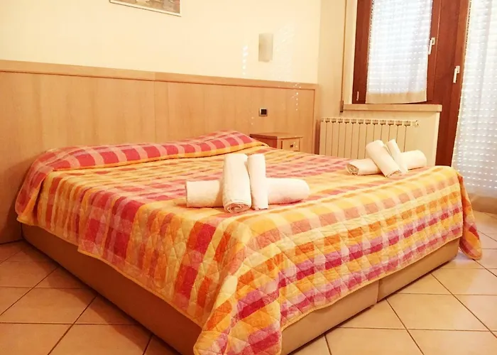 Rufino A Pochi Chilometri Dal Centro Di Perugia E Da Assisi Collestrada